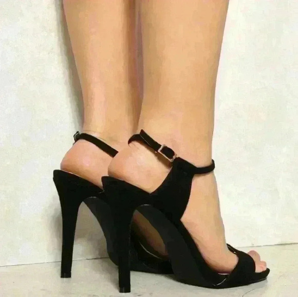 NIB Bebo by Nasty Gal Carrie Strappy Black Vegan Heel Sandal Stiletto Sz 8 US - Picture 2 of 7